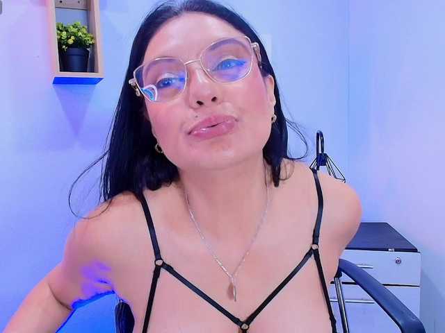 Zuzana21 online show from August 6, 2:16 pm