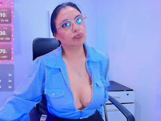 Zuzana21 online show from August 10, 5:47 pm
