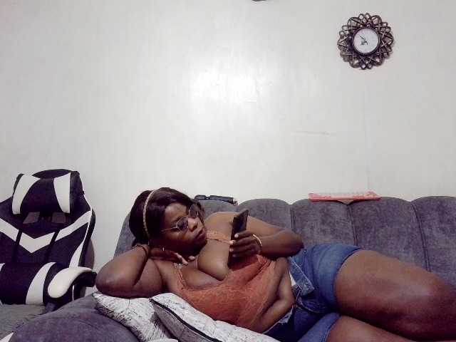 africangoddess online show from August 3, 6:53 am
