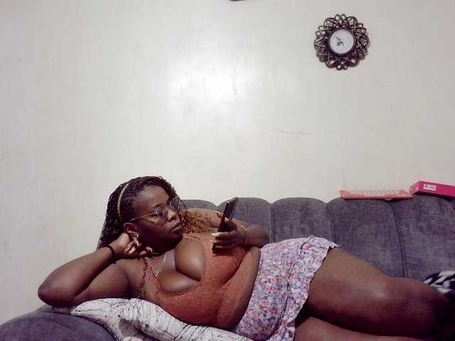 africangoddess online show from August 14, 5:44 am