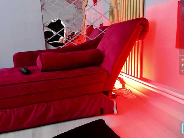 aliciahazel online show from August 6, 9:36 pm