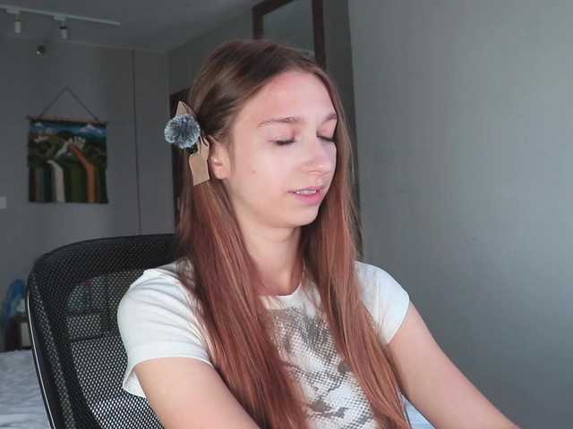 alisaa01 online show from July 29, 4:19 am