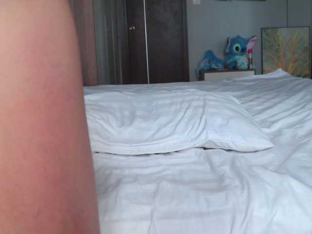alisaa01 online show from August 2, 4:08 am
