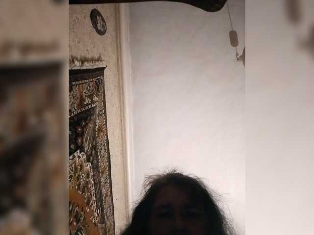 alondra1557 online show from August 4, 7:05 am