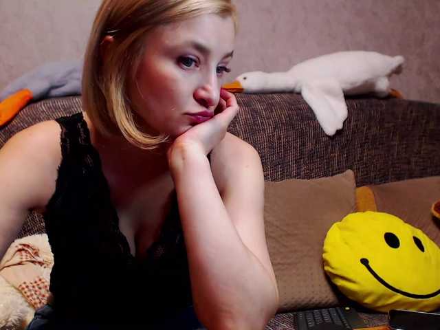 misssQueen online show from July 30, 11:22 pm