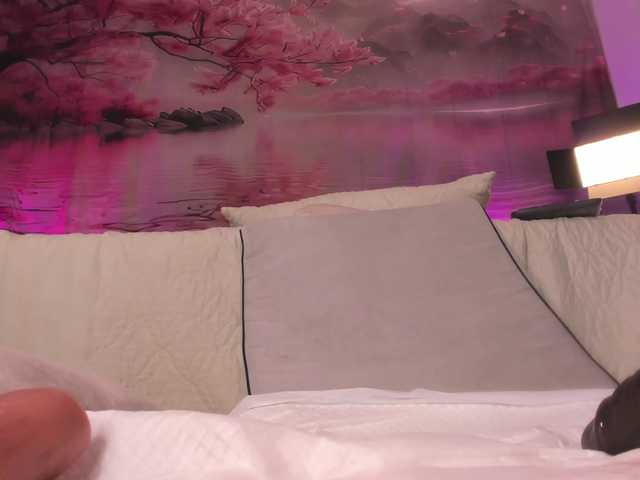 amelia-lov3 online show from August 13, 9:23 am