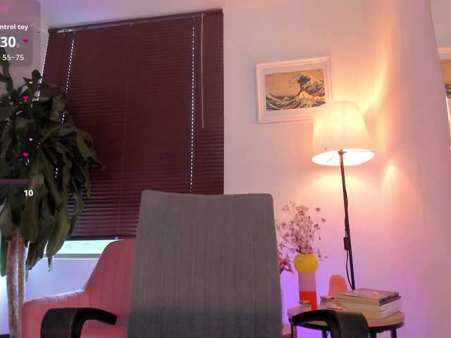 ameliegraham online show from July 22, 9:39 pm