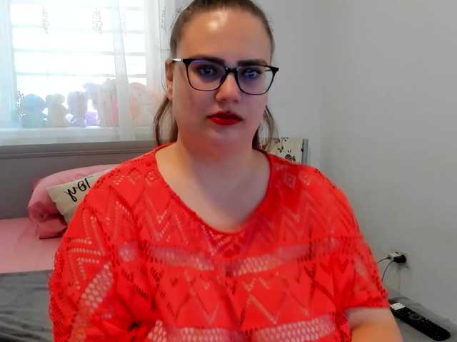 amiravyxen online show from August 3, 10:55 am