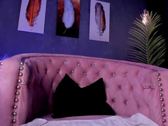 amyevans online show from August 5, 9:13 pm