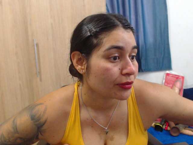 andreitatrujillo online show from May 29, 10:12 pm