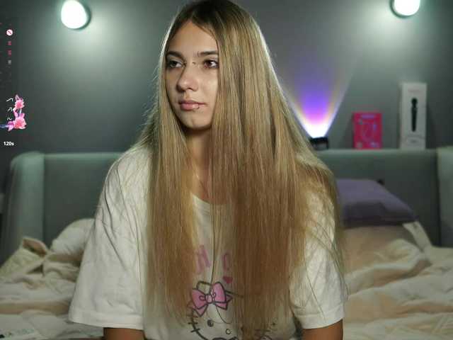 ange-linka online show from August 10, 4:52 pm