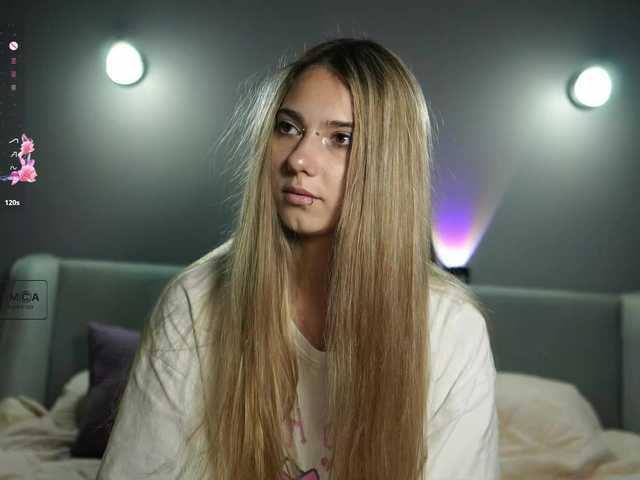 ange-linka online show from August 10, 9:27 pm