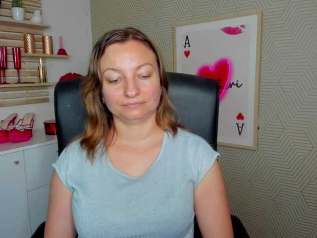 angelaLove13 online show from July 27, 8:20 am