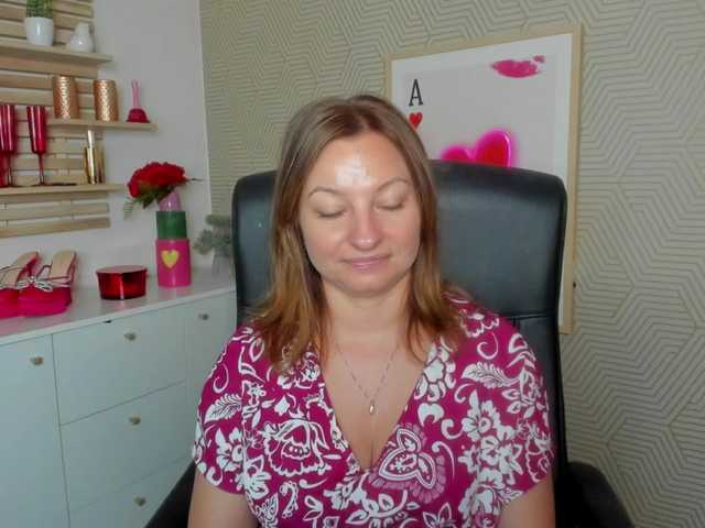 angelaLove13 online show from July 28, 10:10 am