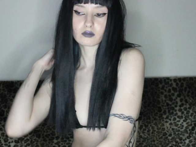 angelmidnight online show from May 15, 9:15 pm