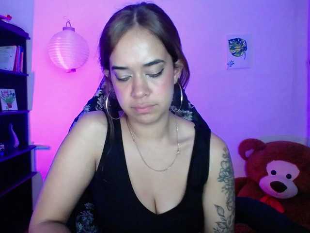 anyablack230 online show from June 14, 4:53 am