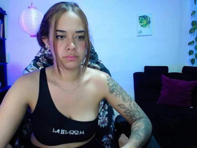 anyablack230 online show from July 7, 4:49 am
