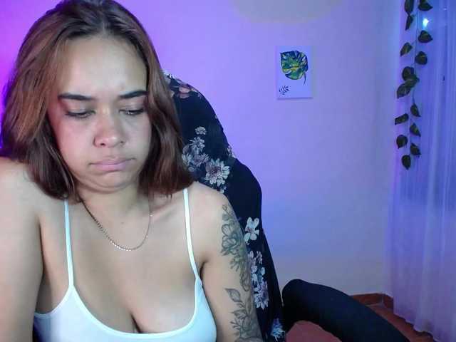 anyablack230 online show from August 5, 5:16 am