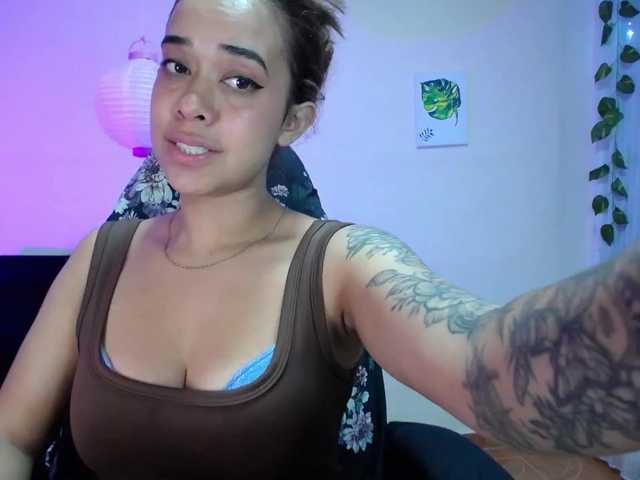 anyablack230 online show from August 6, 6:34 am