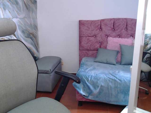 anymar online show from August 11, 8:11 pm
