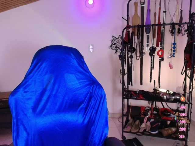 ariannaconnor2 online show from June 12, 4:03 pm