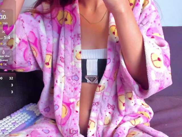 ashley-jenner online show from August 10, 7:43 am