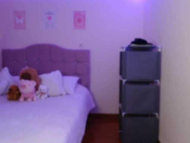 azuna1 online show from August 6, 3:44 pm