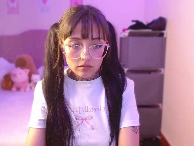 azuna1 online show from August 10, 8:21 pm