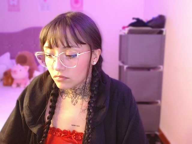 azuna1 online show from August 11, 8:44 pm