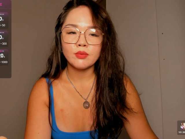 azur-moon online show from August 11, 4:47 am
