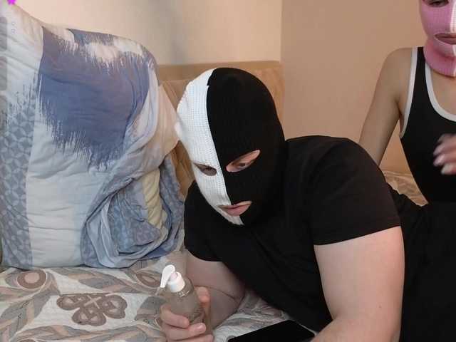 bad-bunnys online show from March 3, 7:38 am