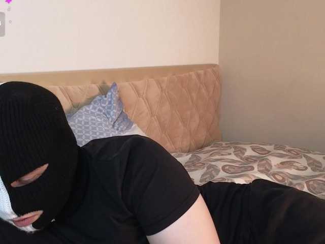 bad-bunnys online show from March 3, 9:50 am