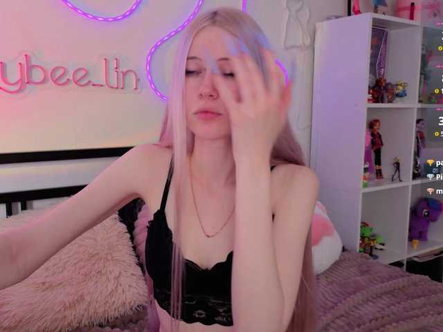 bbybee-lin online show from August 6, 6:12 am