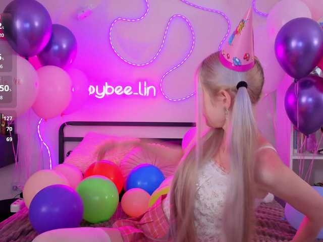 bbybee-lin online show from August 15, 12:31 pm