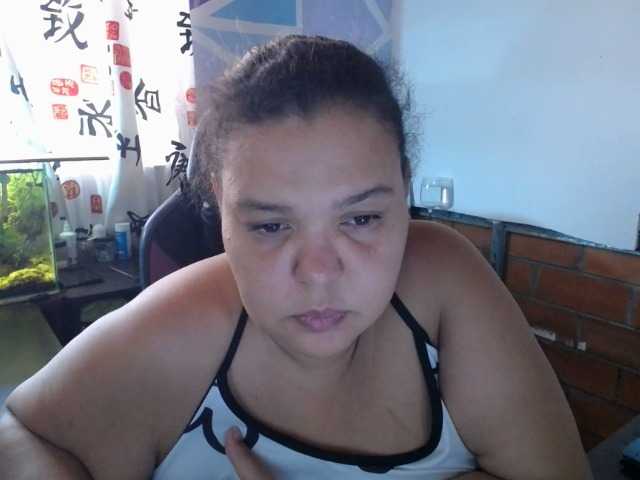 beautifulchubbyqueen online show from August 10, 3:02 pm