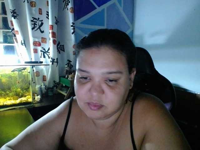 beautifulchubbyqueen online show from August 13, 11:52 pm