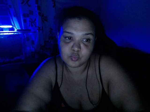 beautifulchubbyqueen online show from August 14, 2:21 pm