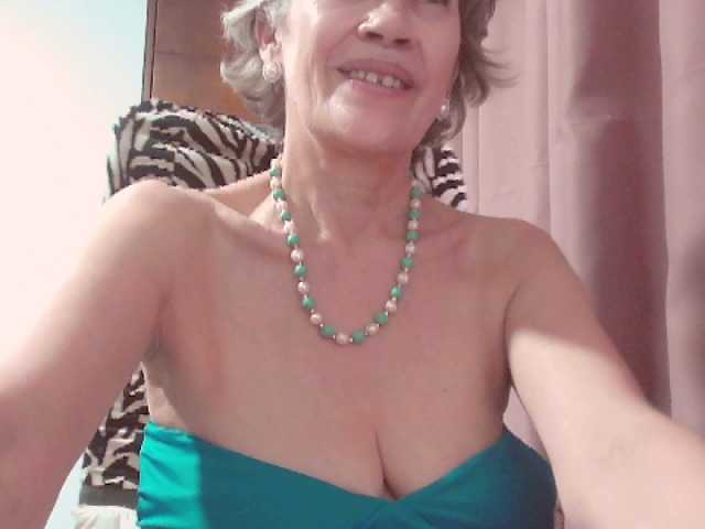 belleblondx online show from August 3, 9:33 pm