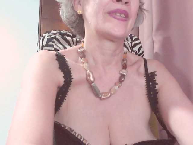 belleblondx online show from August 12, 3:25 pm