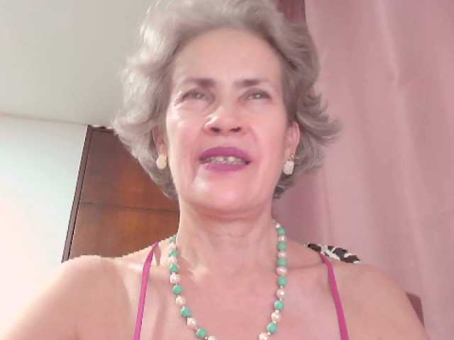 belleblondx online show from August 13, 10:13 pm