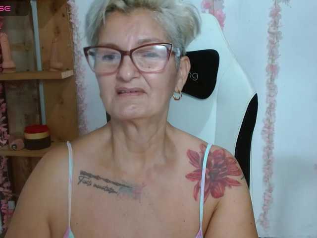 bety-cum3 online show from July 22, 11:45 am