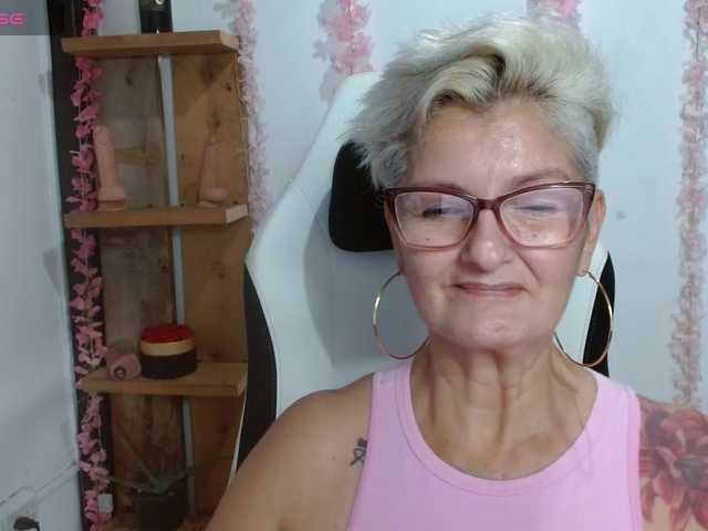 bety-cum3 online show from July 24, 9:07 pm