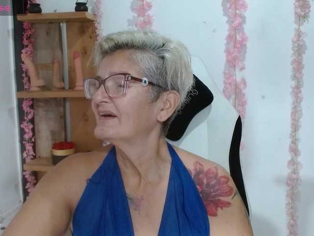 bety-cum3 online show from August 8, 4:07 pm