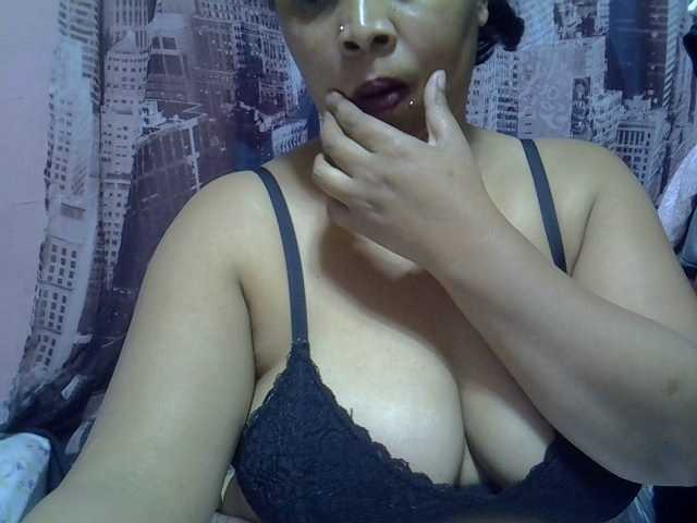 bigass-tits online show from July 22, 7:27 pm