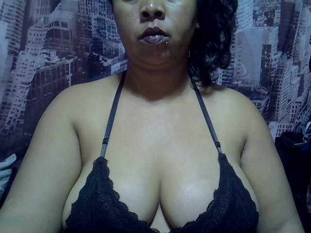 bigass-tits online show from July 24, 6:55 pm