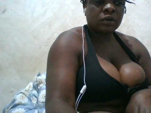 bigboobies2 online show from June 27, 3:54 am