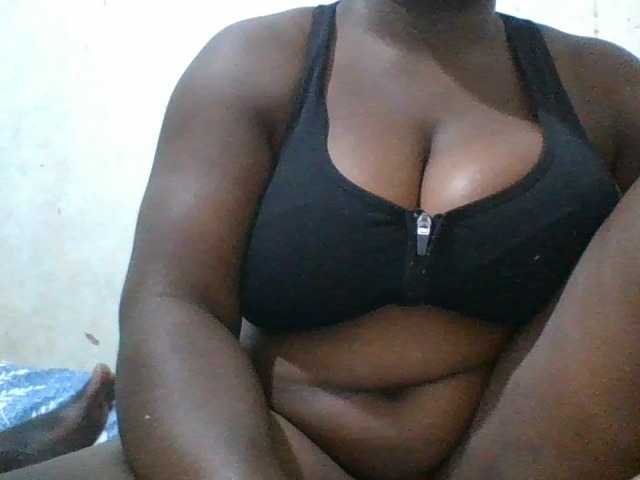 bigboobies2 online show from July 17, 12:21 am