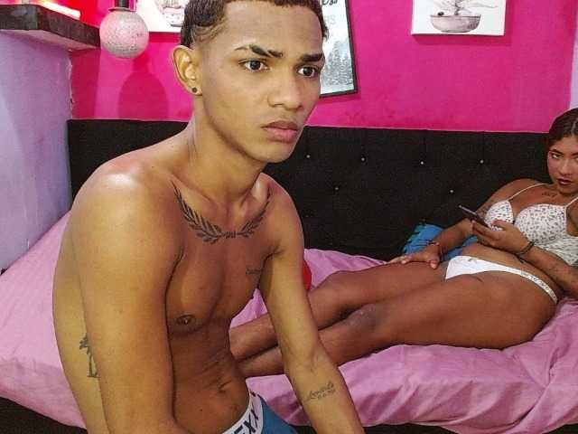 blacktwinks online show from August 8, 7:47 pm
