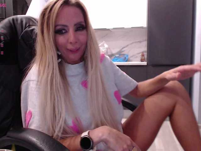 blondalina online show from August 15, 12:03 am