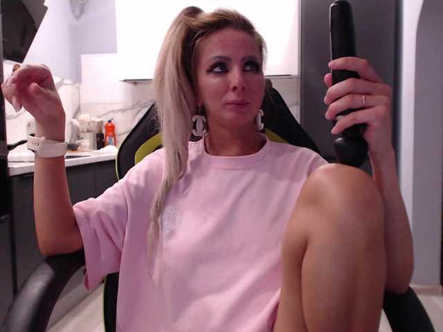 blondalina online show from August 16, 10:03 pm